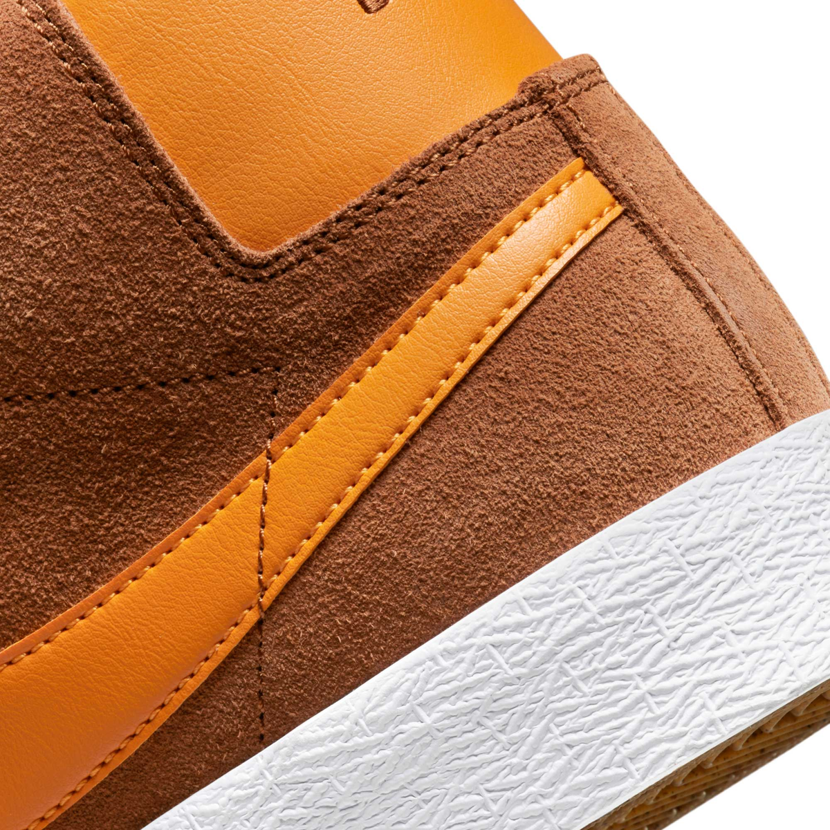 Zoom Blazer Mid Brown